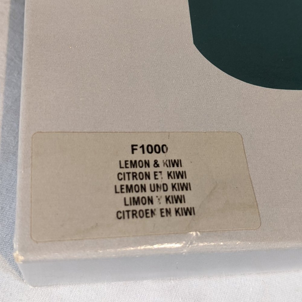 NIB! Rare! PartyLite Floater Candles F1000 Lemon & Kiwi ,Yellow & Green Flowers - Picture 3 of 9